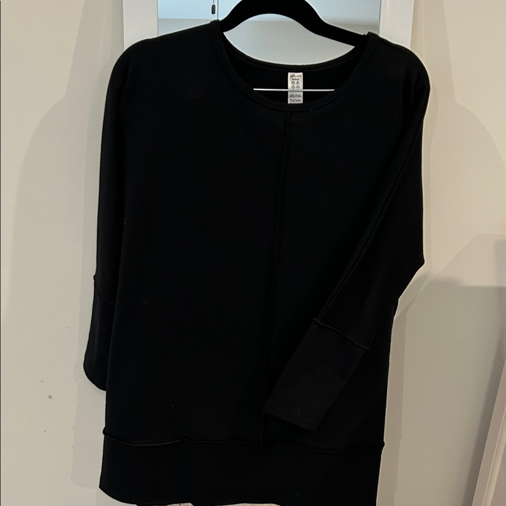 Chic Black Spanx Women's Tunic Top size medium